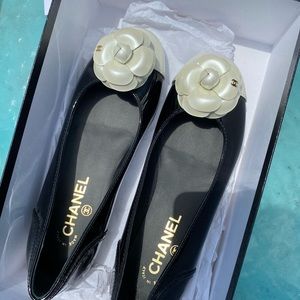 Chanel camellia flats